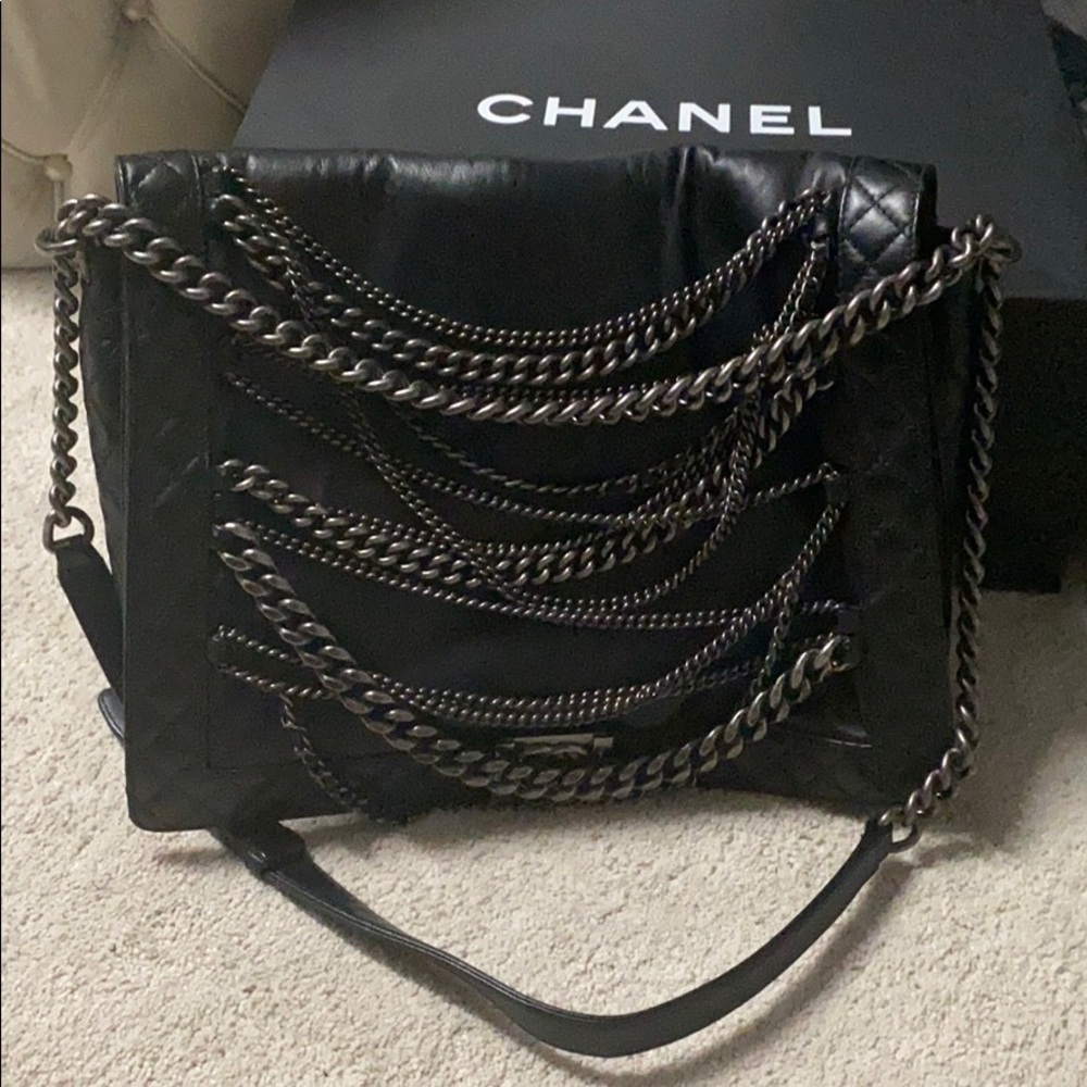 Chanel BoyBag in Black